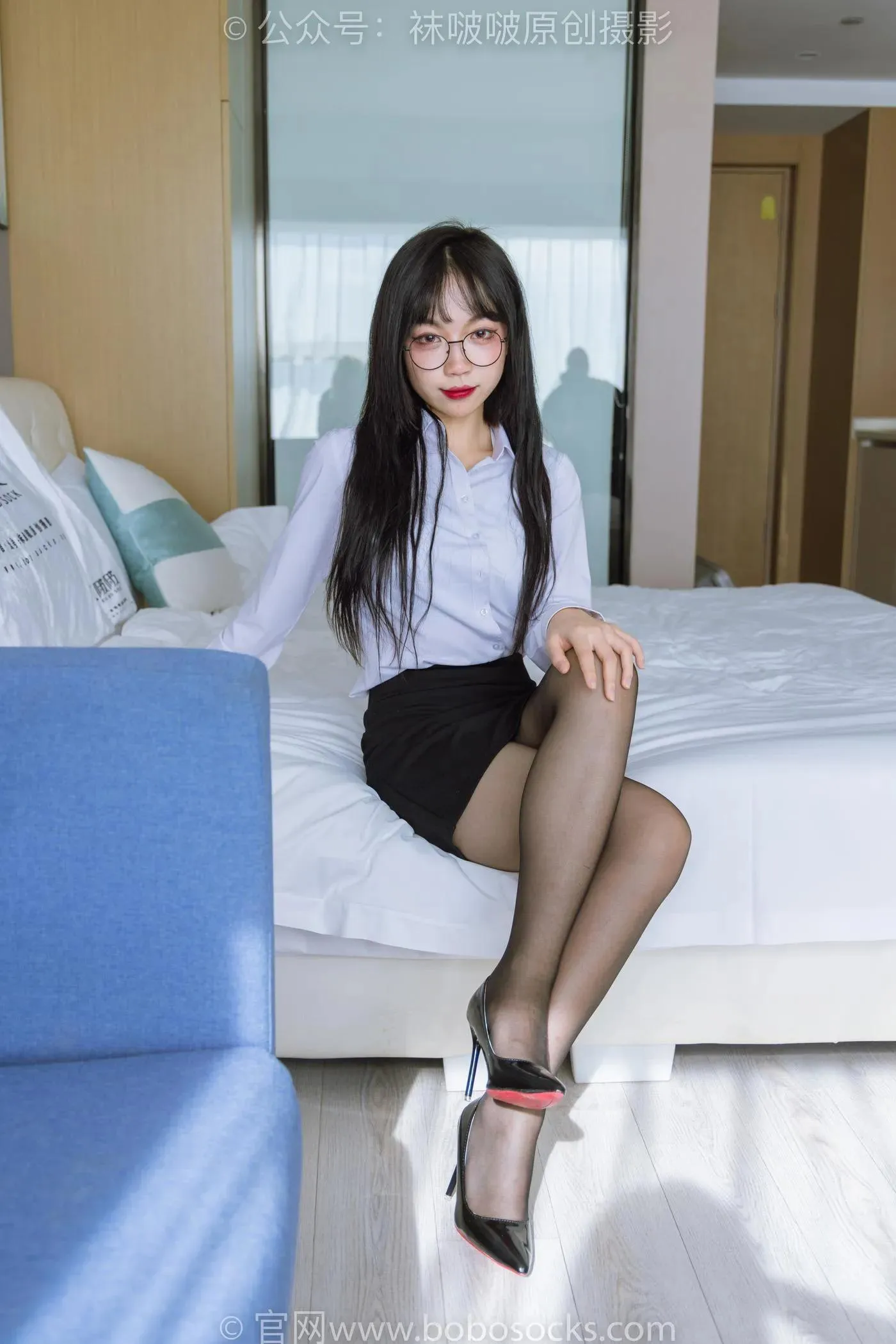 [BoBoSocks袜啵啵]NO.185 周周-ol制服、高跟鞋、黑丝 [140P]插图7